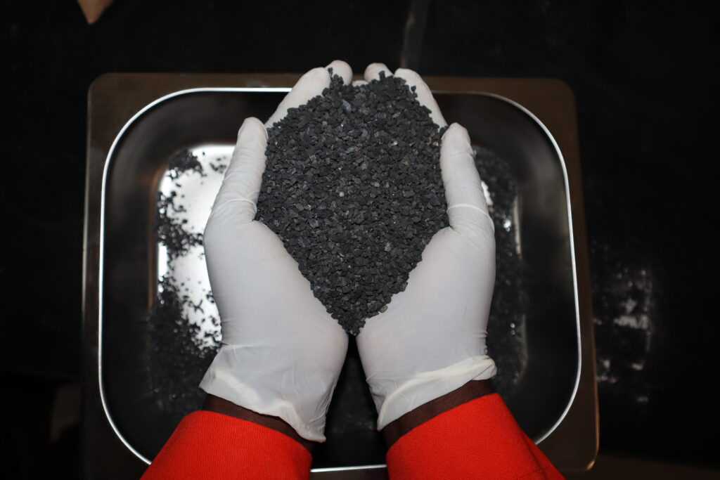 Analysis of Gold In carbon